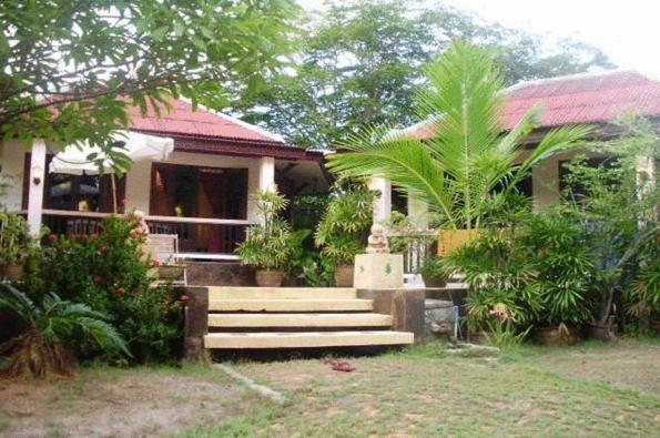 The Emerald Krabi Beach Resort Klong Muang Beach Exterior photo